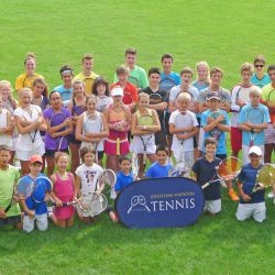 Giocatori e allenatori all' Oxford Tennis Camp